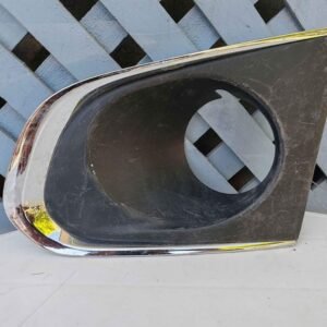 Tapa de neblinero izquierdo Chevrolet Tracker 2013 - 2018