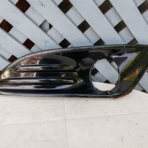 Tapa de neblinero izquierdo Ford Fiesta 2015 - 2017