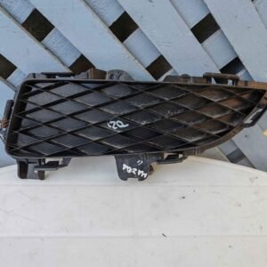Tapa de neblinero izquierdo Mazda 3 2002 - 2006