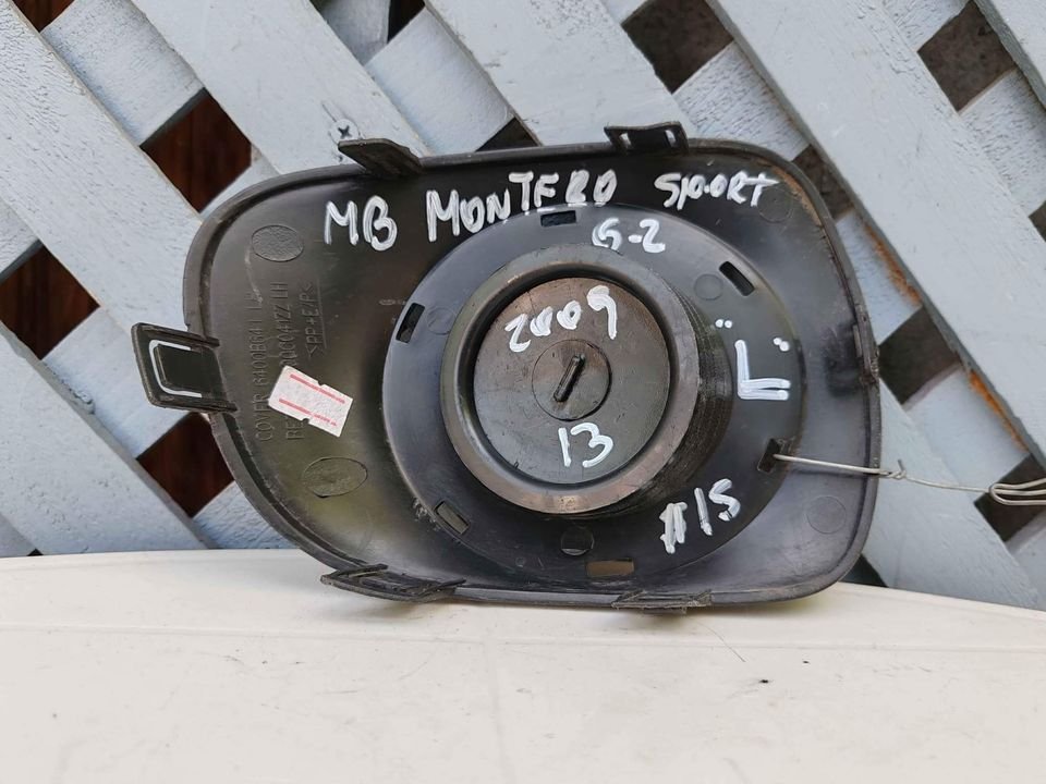 Tapa de neblinero izquierdo Mitsubishi Montero G2 2009 - 2013 - Imagen 3