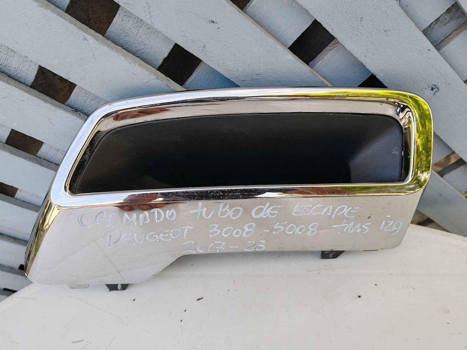 Tubo Salida de escape izquierdo Peugeot 30008 y 5008 2017 - 2023