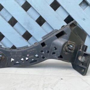 Mensula delantera izquierda Mazda 3 sedan 2003 - 2009