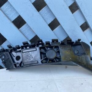 Mensula delantera derecha Chery Tiggo 8 2020 - 2024