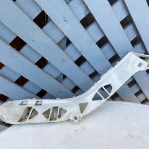 Mensula trasera izquierda Mazda 3 sedan 2004 - 2009