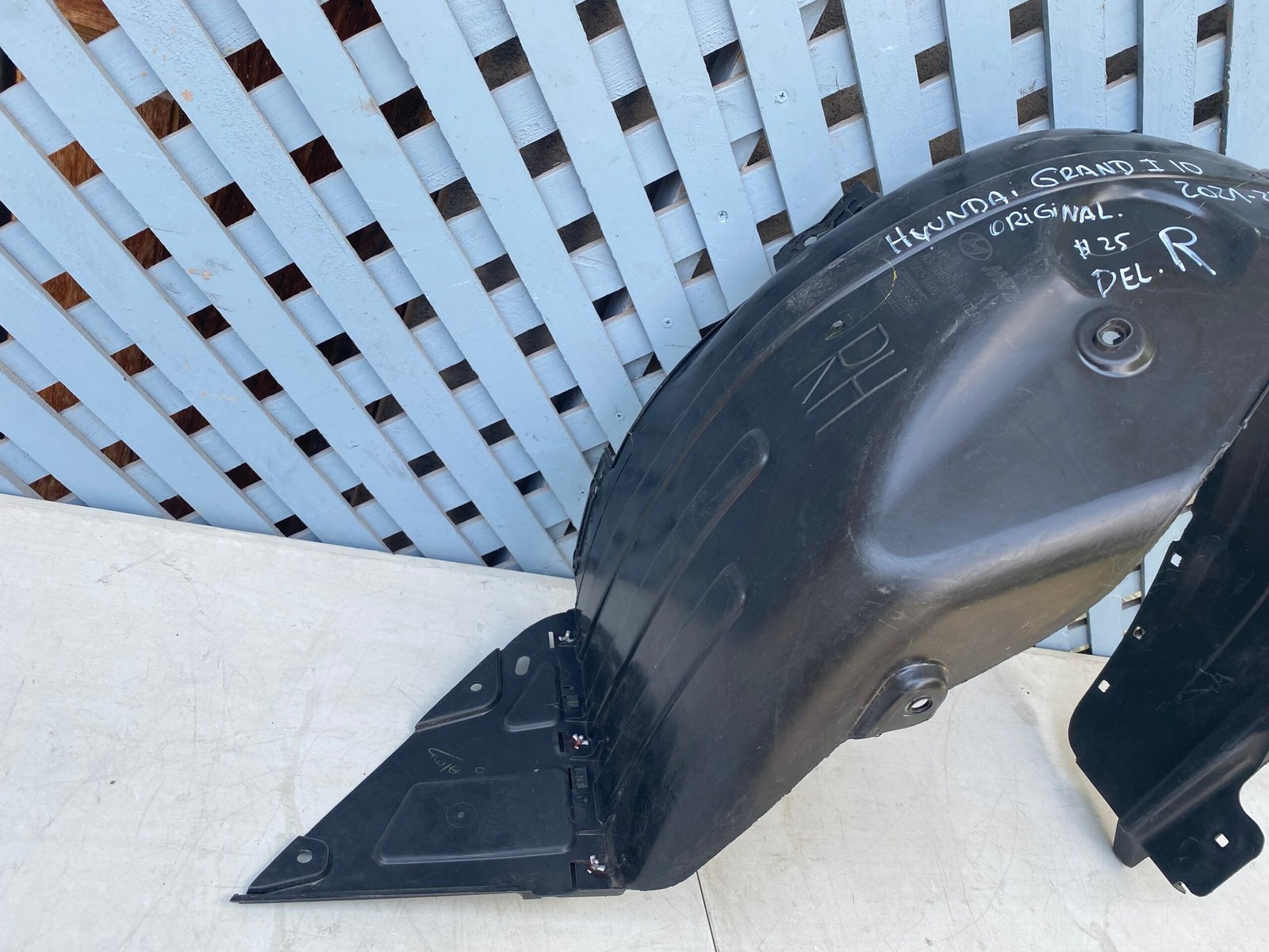 Guardafango delantero derecho Hyundai Grand i10 2021 - 2023 - Imagen 2