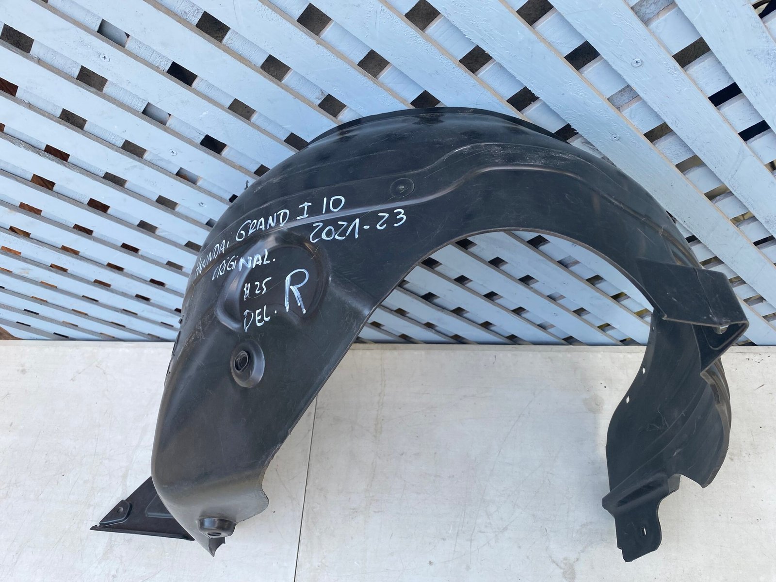Guardafango delantero derecho Hyundai Grand i10 2021 - 2023 - Imagen 3