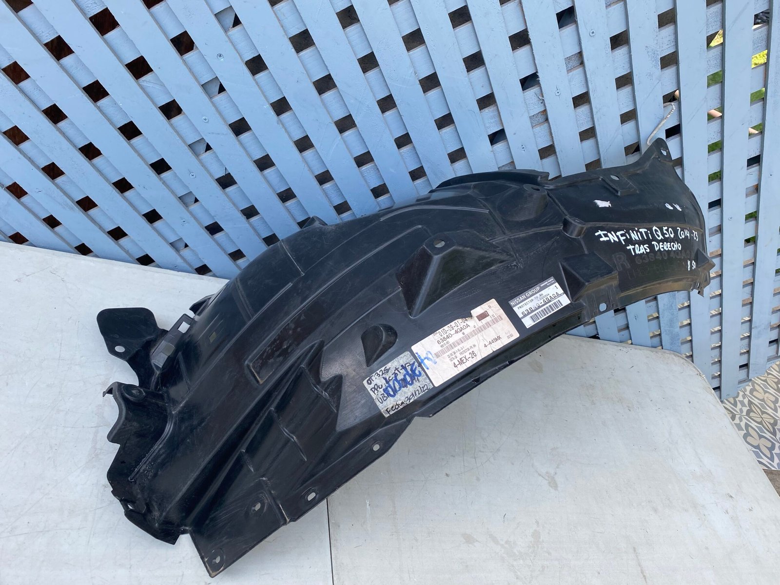 Guardafango trasero derecho Infiniti Q50 2014 - 2023