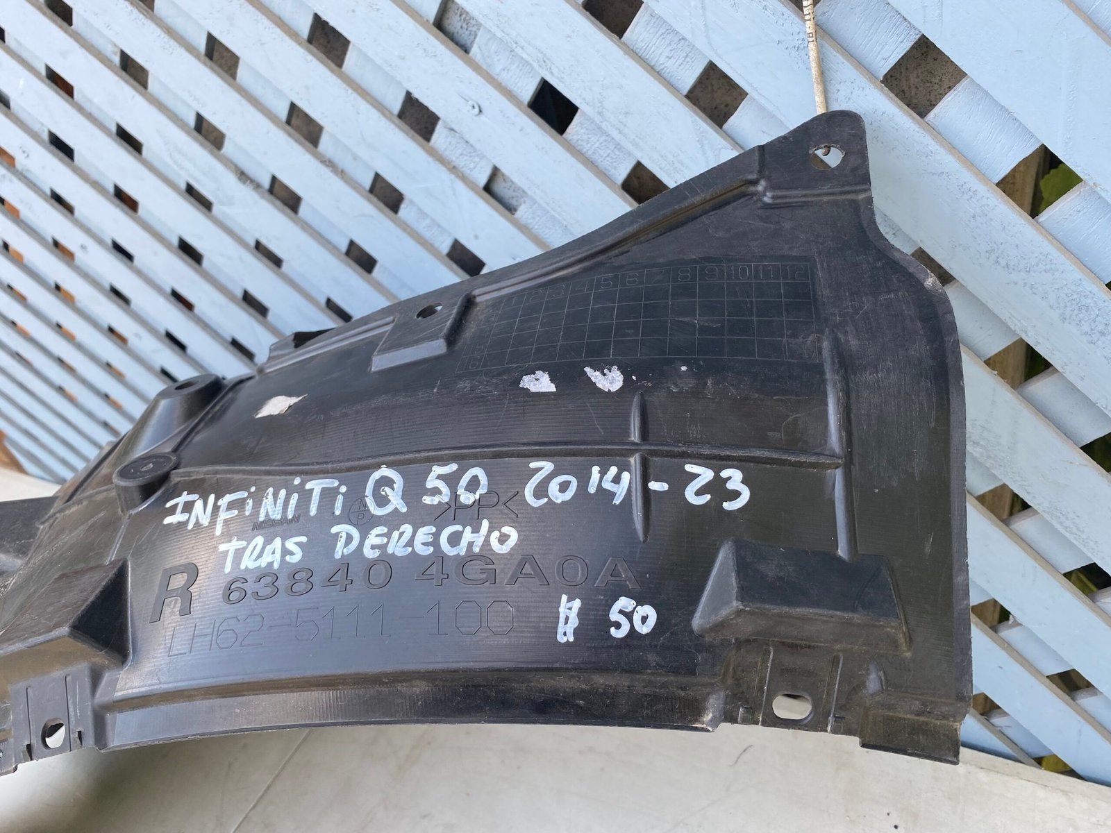 Guardafango trasero derecho Infiniti Q50 2014 - 2023 - Imagen 4