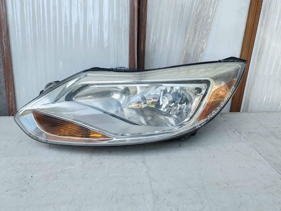 Optico izquierdo Ford Focus 2012 - 2015