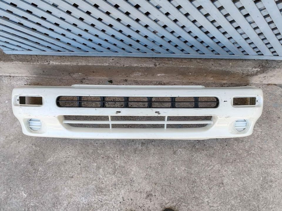 Parachoque delantero Daihatsu Charade g200 1993 - 1996