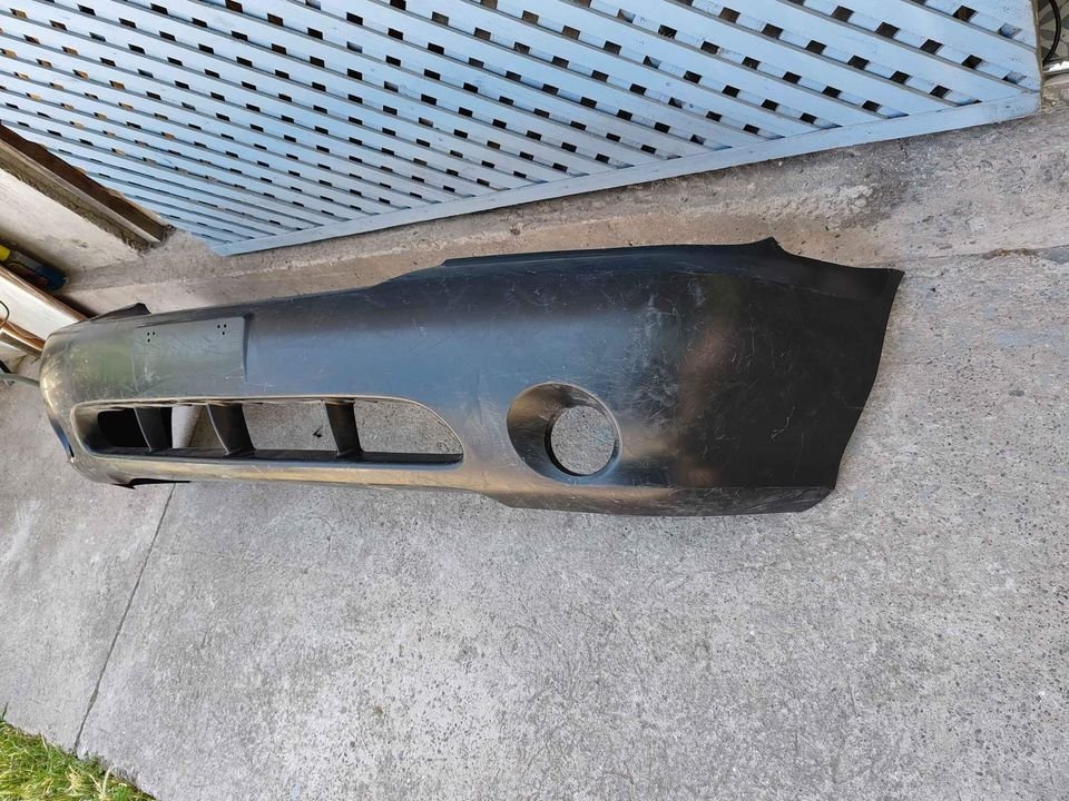 Parachoque delantero Kia Carnival 2002 - 2005 - Imagen 4