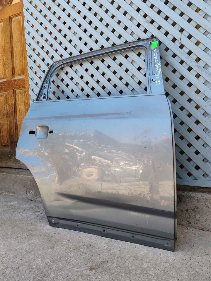 Puerta trasera derecha Chevrolet Orlando 2012 - 2017 - Imagen 3