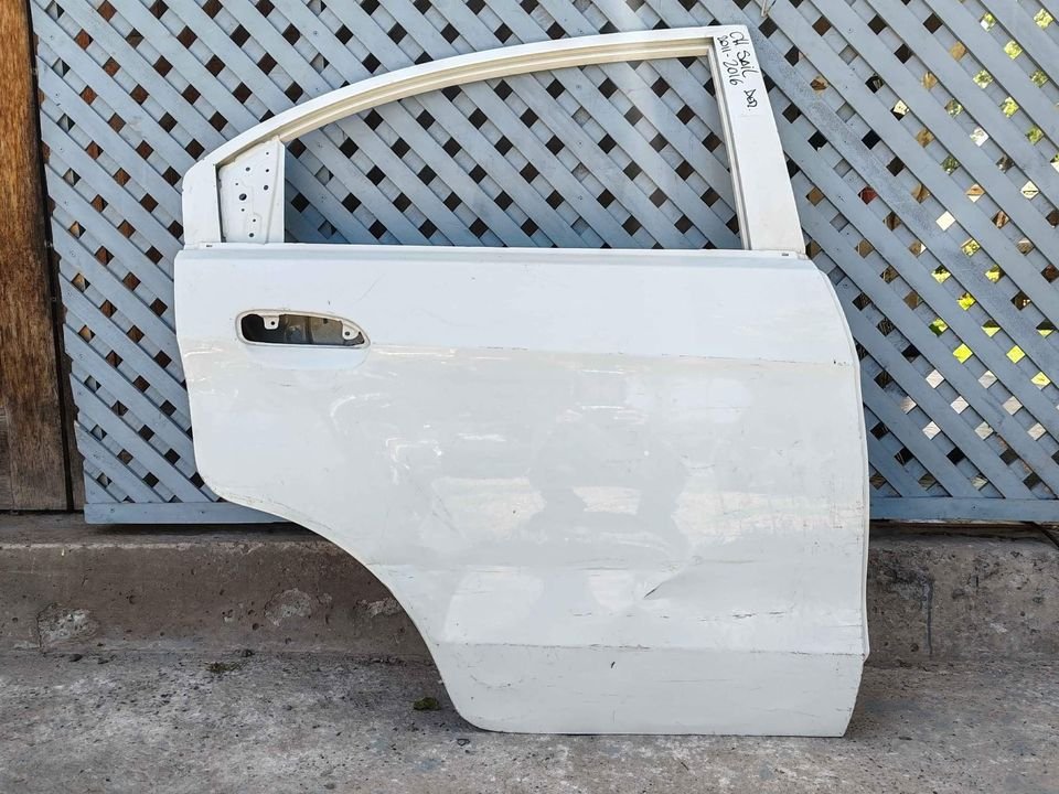 Puerta trasera derecha Chevrolet Sail 2011 - 2016