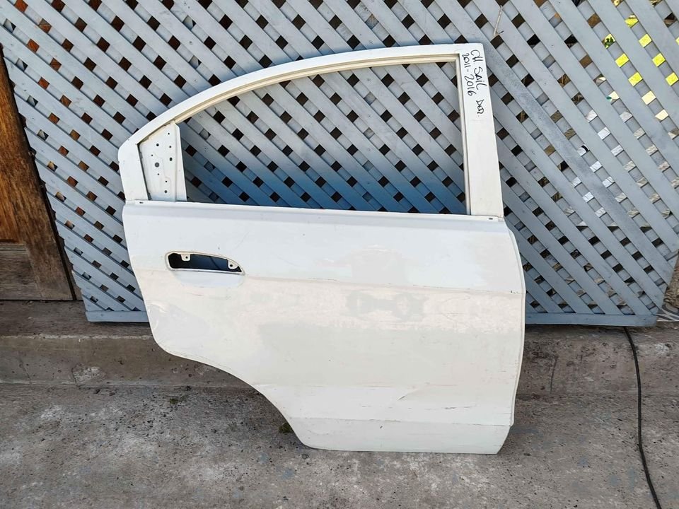 Puerta trasera derecha Chevrolet Sail 2011 - 2016 - Imagen 2