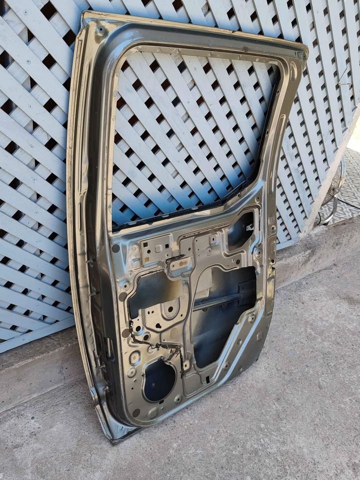 Puerta trasera derecha Nissan Navara 2008 - 2014 - Imagen 7