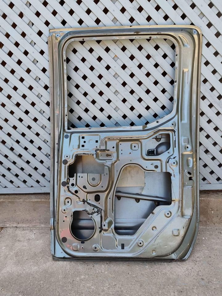 Puerta trasera derecha Nissan Navara 2008 - 2014 - Imagen 8