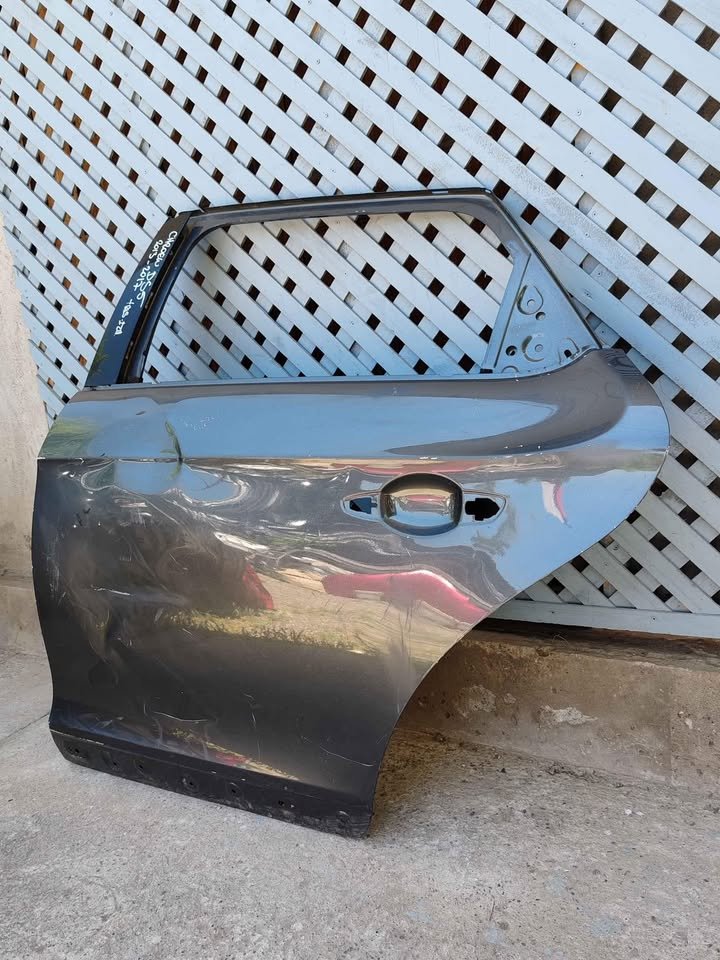 Puerta trasera izquierda Citroen ds5 2013 - 2017 - Imagen 4