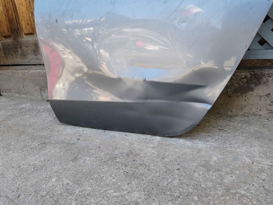 Puerta trasera izquierda Mitsubishi L200 2016 - 2018 - Imagen 3