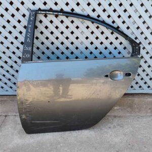 Puerta trasera izquierda Nissan Primera 2003 - 2008