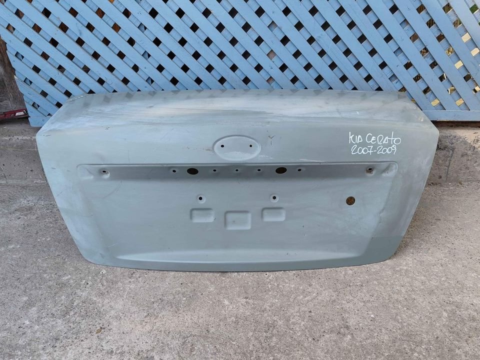 Tapa maleta Kia Cerato 2007 - 2008