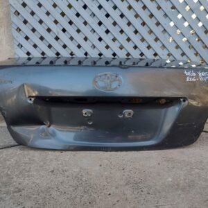 Tapa maleta Toyota New Yaris 2006 - 2013