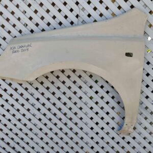 Tapaba izquierdo Kia Carnival 2007 - 2014