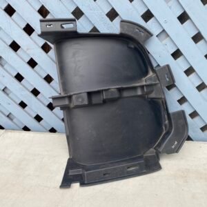 Moldura de mascara interior izquierda Dodge Ram 1500