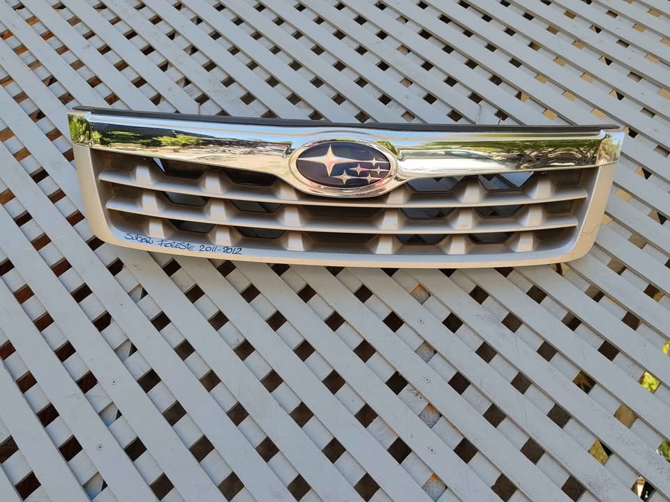 Máscara Subaru Forester 2011 - 2012