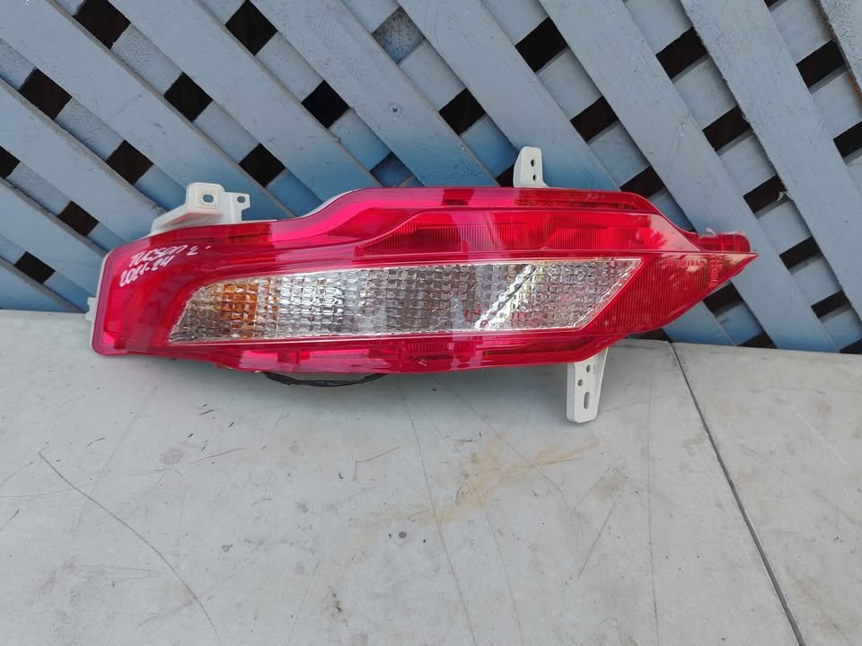 Mica izquierda de parachoque trasero Hyundai Tucson 2021 - 2024
