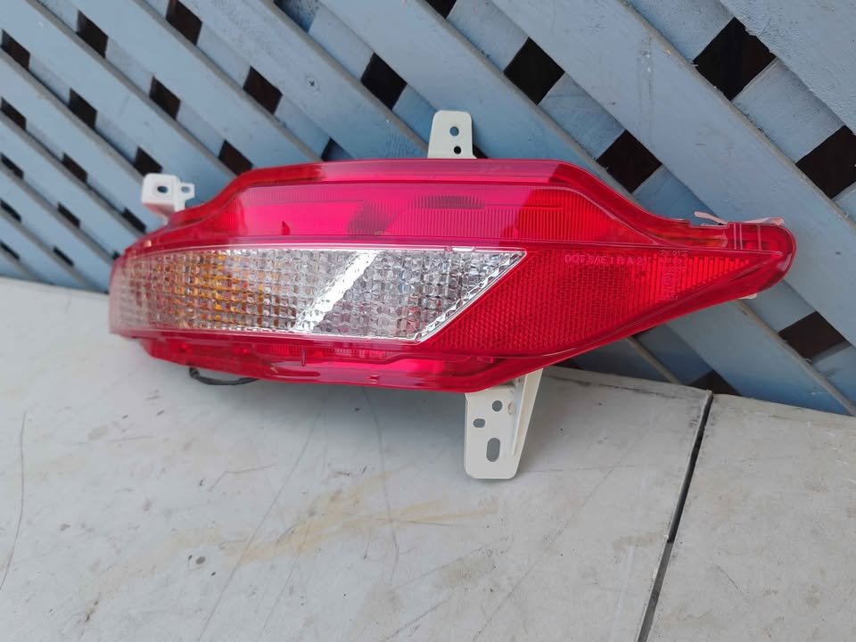 Mica izquierda de parachoque trasero Hyundai Tucson 2021 - 2024 - Imagen 3