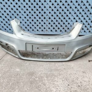 Parachoque delantero Chevrolet Zafira 2007 - 2012