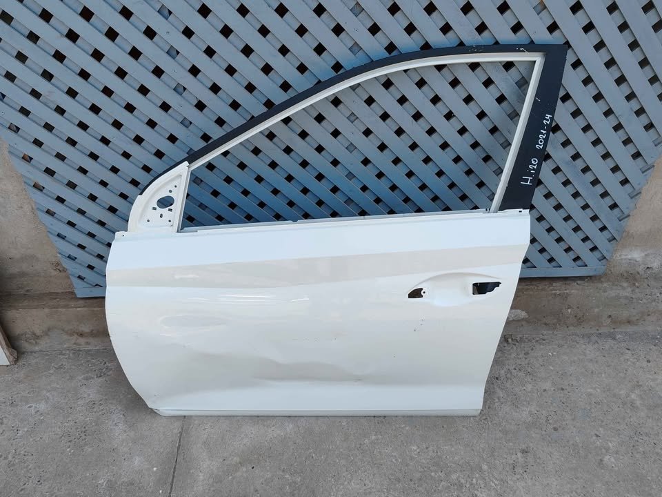 Puerta delantera izquierda Hyundai i20 2021 - 2024 - Imagen 3
