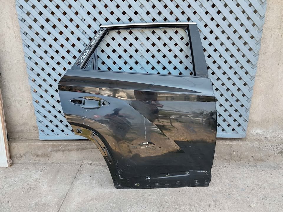Puerta trasera derecha Hyundai Tucson 2022 - 2024