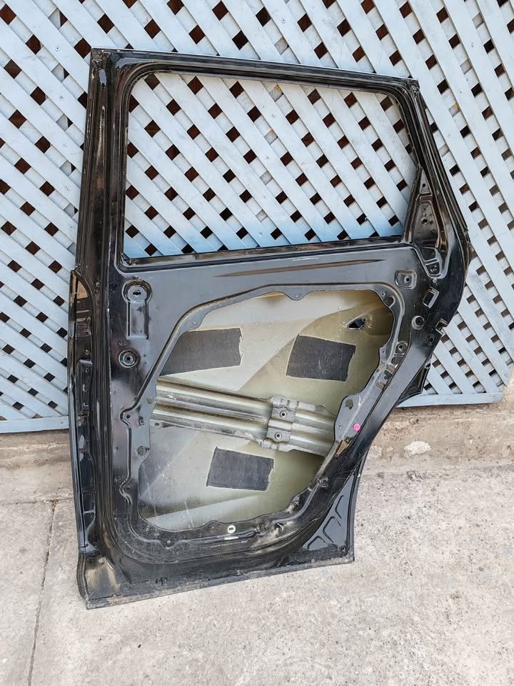 Puerta trasera derecha Hyundai Tucson 2022 - 2024 - Imagen 9