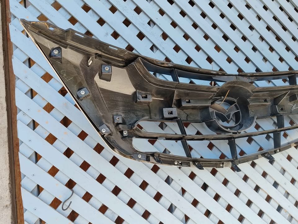 Máscara Mazda BT50 2016 - 2021 - Imagen 8