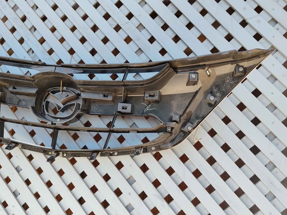 Máscara Mazda BT50 2016 - 2021 - Imagen 9