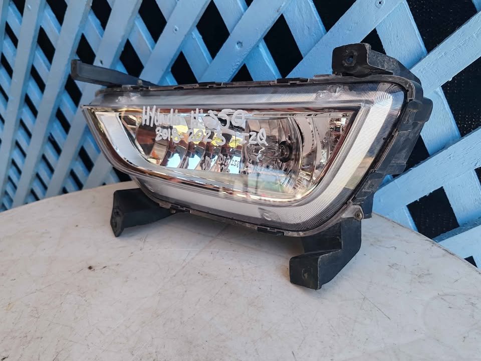 Neblinero izquierdo Hyundai h350 2018 - 2023 - Imagen 3