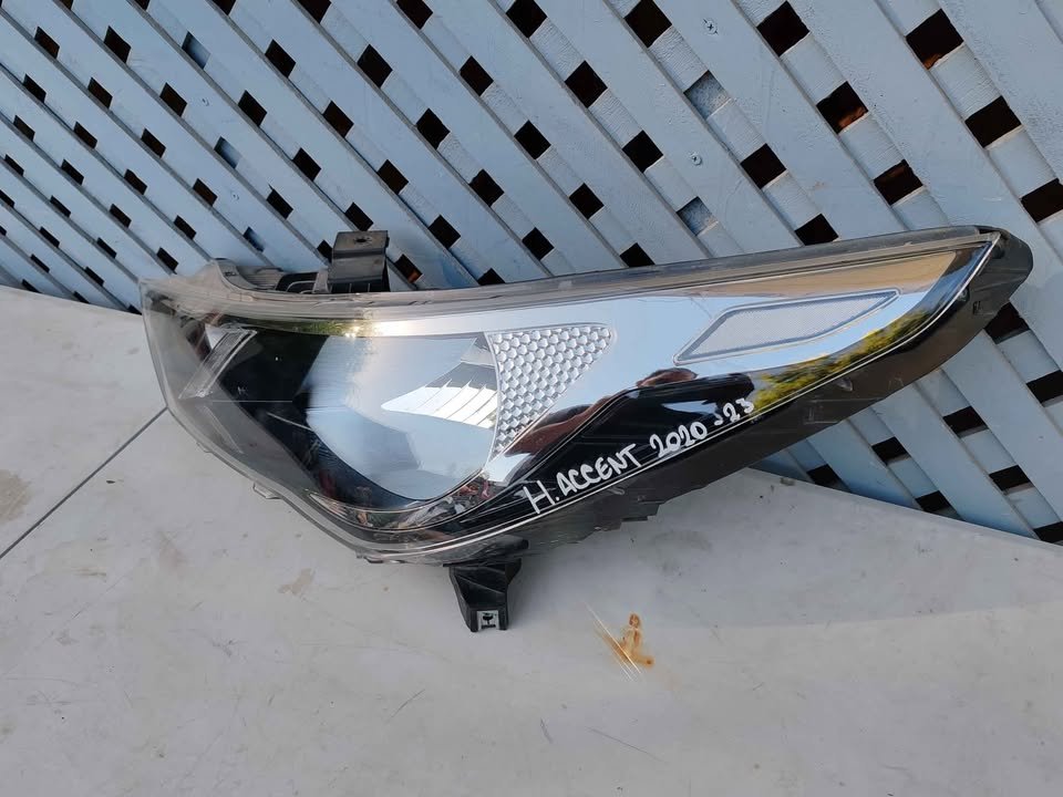Óptico izquierdo Hyundai Accent 2021 - 2023 - Imagen 3