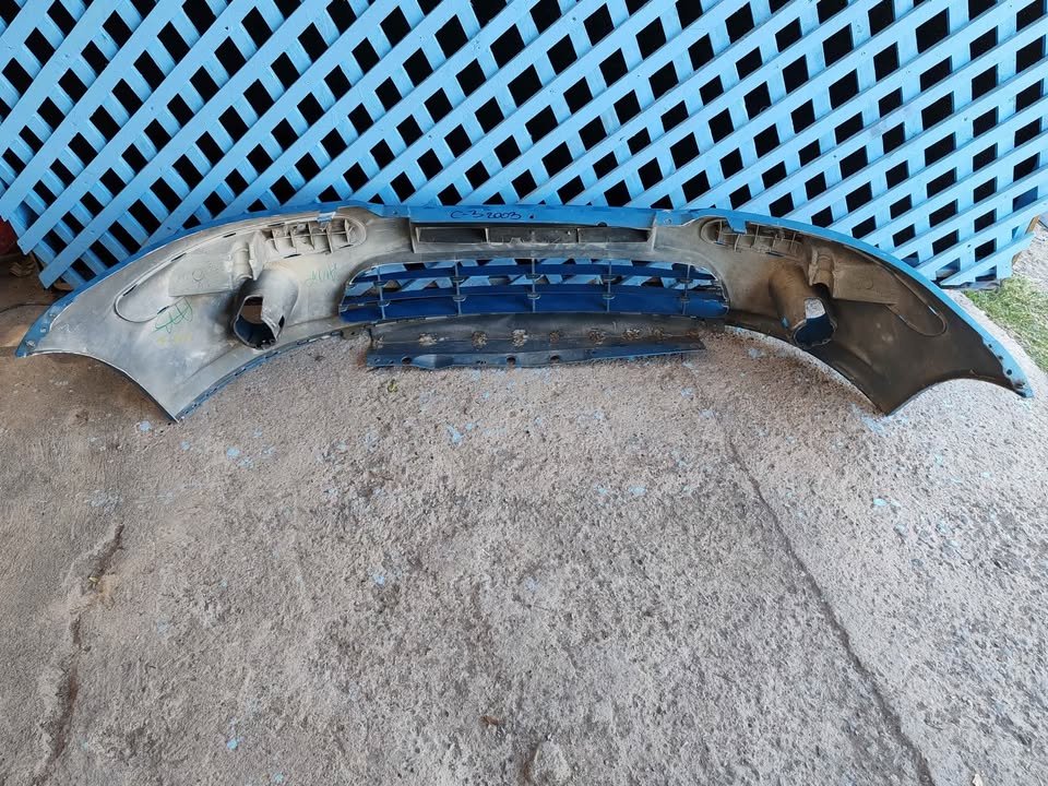 Parachoque delantero Citroen c3 2003 - 2006 - Imagen 9