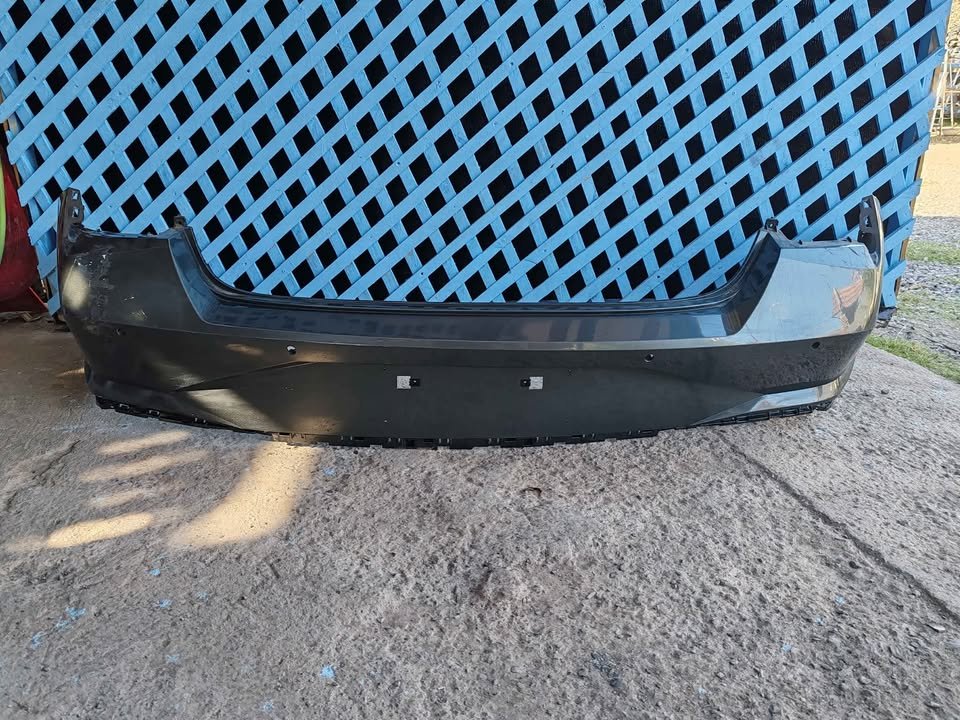 Parachoque trasero Hyundai Elantra 2021 - 2023