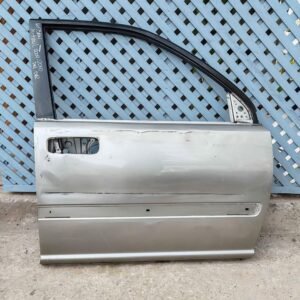 Puerta delantera derecha Nissan Xtrail 2004 - 2010