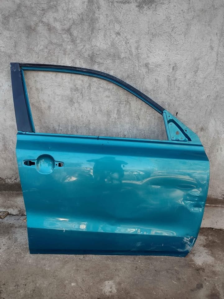 Puerta delantera derecha Suzuki Vitara 2017 - 2020