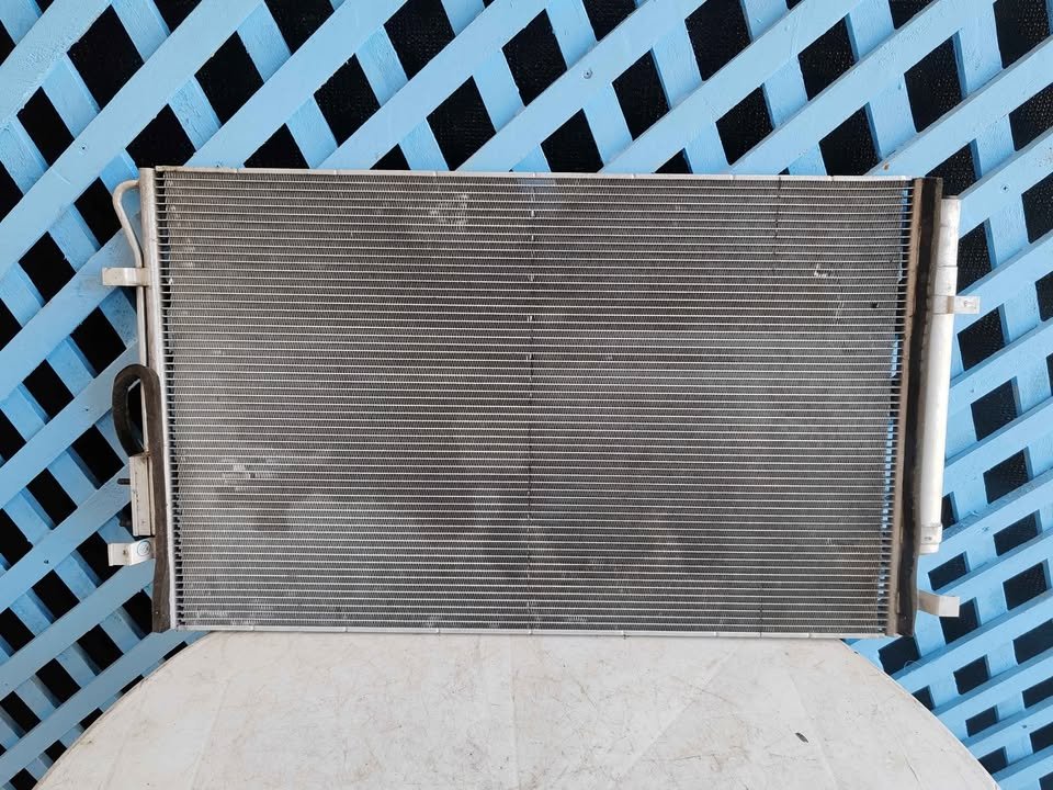 Radiador de aire Hyundai Tucson 2021 - 2024 - Imagen 4