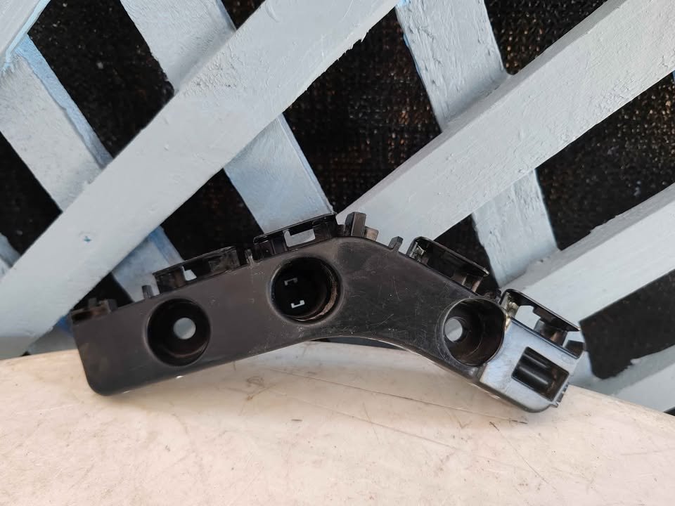 Mensula delantera izquierda Grand Cherokee 2011 - 2013