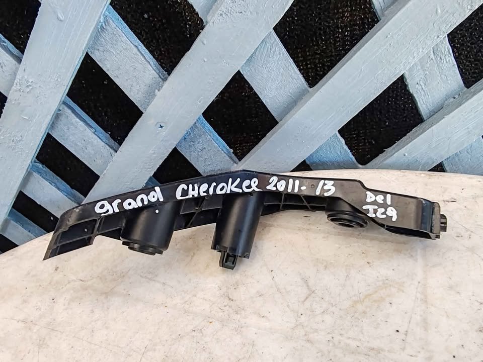 Mensula delantera izquierda Grand Cherokee 2011 - 2013 - Imagen 3