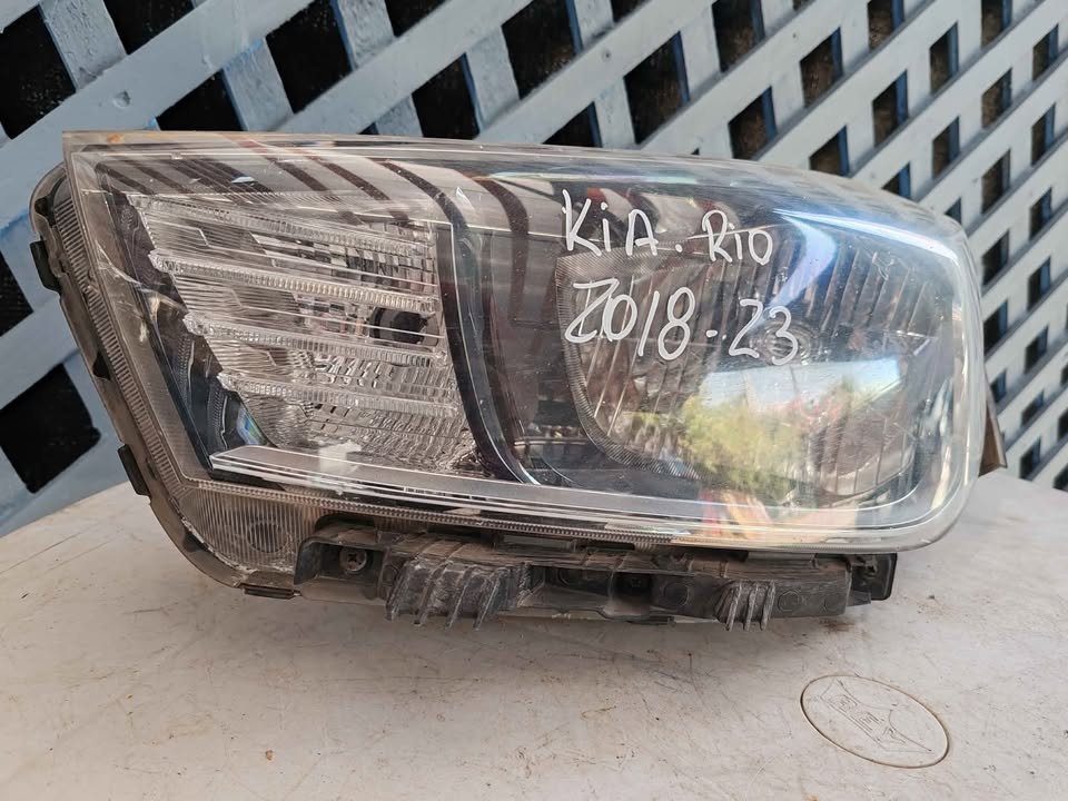 Óptico izquierdo kia rio 2018 - 2023 - Imagen 2