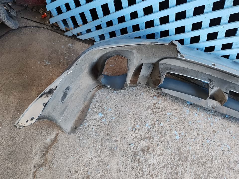 Parachoque delantero Subaru Baja 2003 - 2007 - Imagen 7