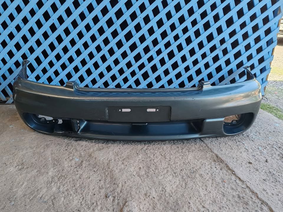 Parachoque delantero Subaru Outback 2001 - 2004 - Imagen 2