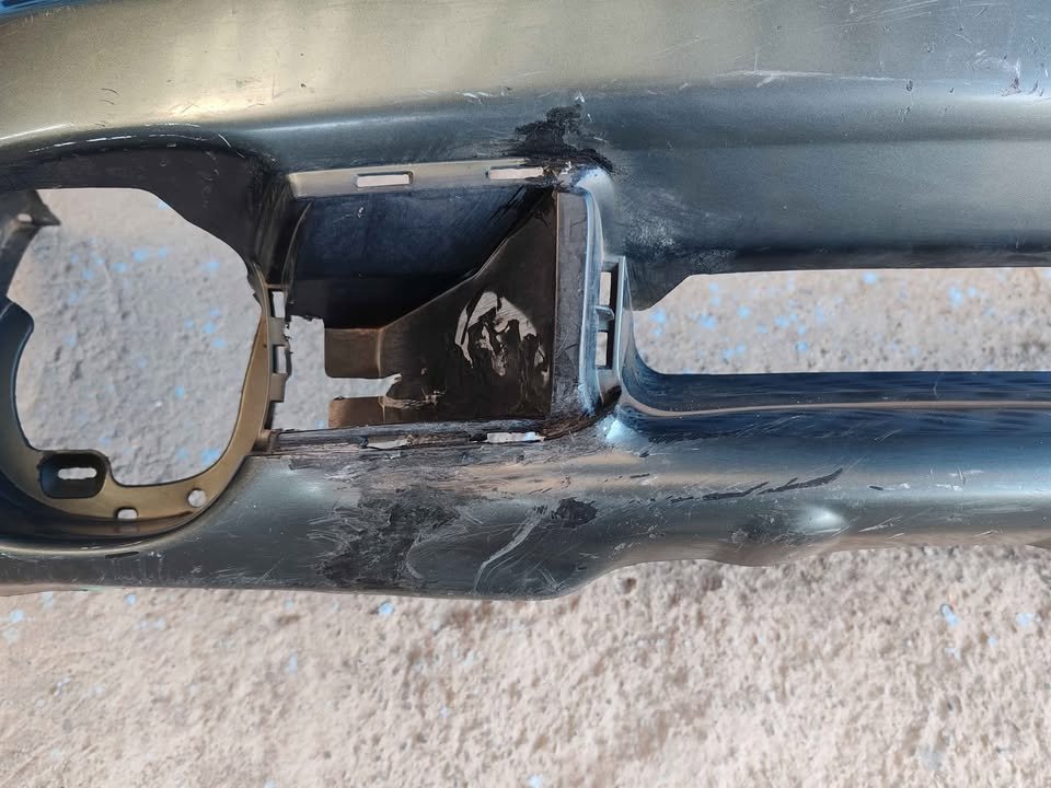Parachoque delantero Subaru Outback 2001 - 2004 - Imagen 5