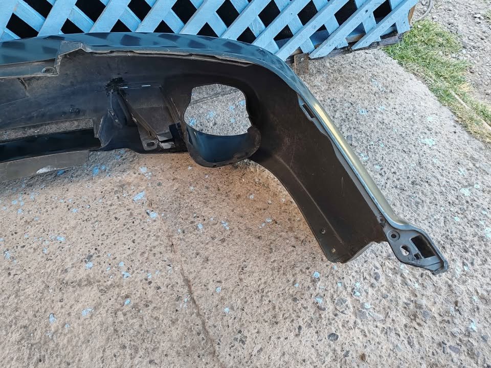 Parachoque delantero Subaru Outback 2001 - 2004 - Imagen 7